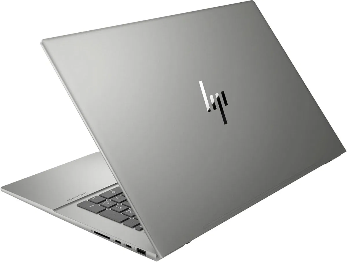 Laptop HP 17-CW1000CA Ultra 7-155U/17.3" FHD TouchScreen/16GB/SSD 1TB/BT/BLKB/GeForce RTX 3050 4GB/Win 11 Silver
