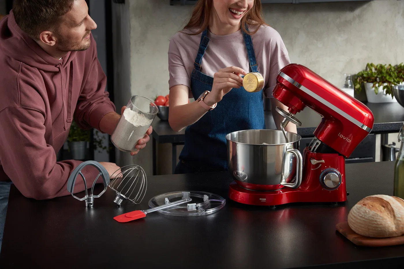 Mikser planetarny Robot kuchenny LOVIO ChefAssistant czarny LVSTM01BK