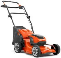 Cordless lawnmower HUSQVARNA LC137i with accessories