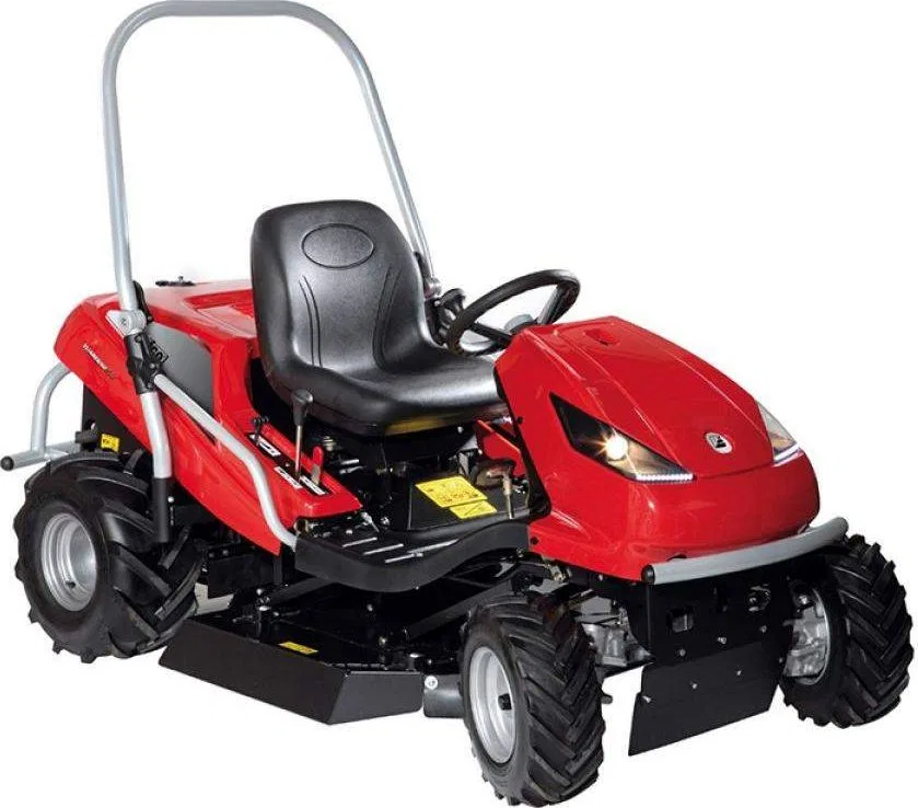 Traktor ogrodowy Oleo-Mac Apache 92 Evo 4x4 B&S